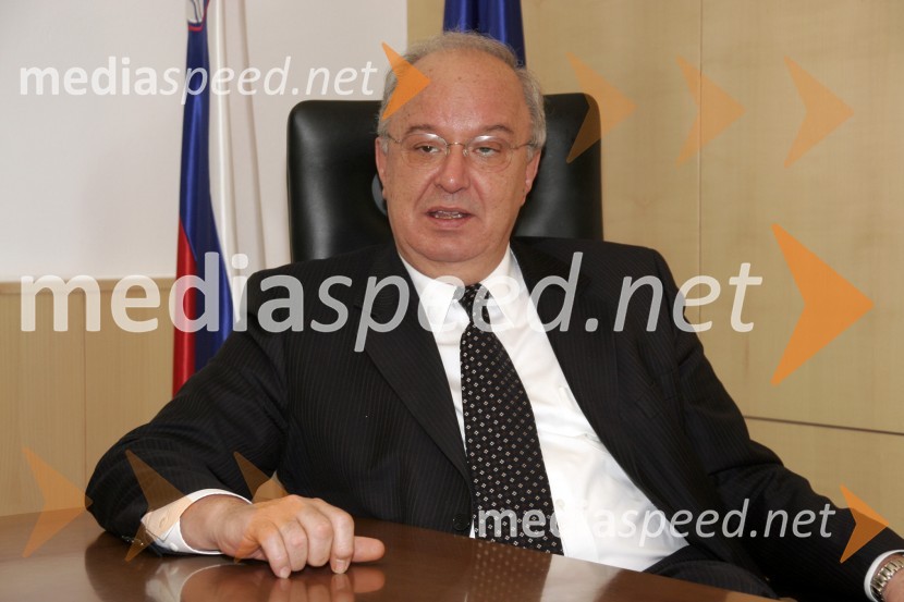 Dr. Andrej Bajuk, minister za financeDr. Andrej Bajuk, minister za finance