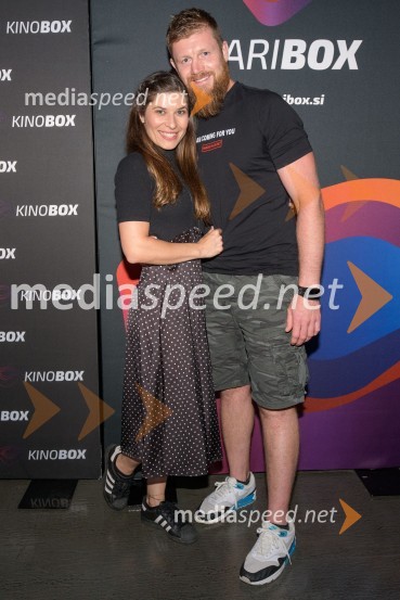  Natalija Bratkovič, radijska in TV moderatorka;  ... Maribox, 5. rojstni dan