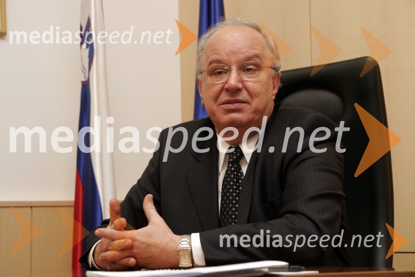 Dr. Andrej Bajuk, minister za financeDr. Andrej Bajuk, minister za finance