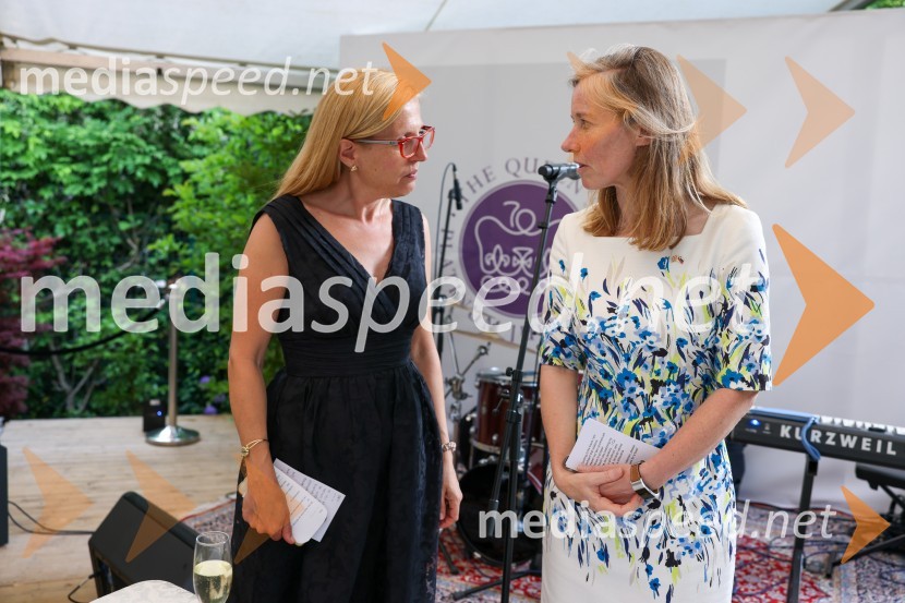  Nataša Katušin;  Tiffany Sadler, Britanska veleposlanicaKraljičina rojstnodnevna zabava v rezidenci Britanskega veleposlaništva