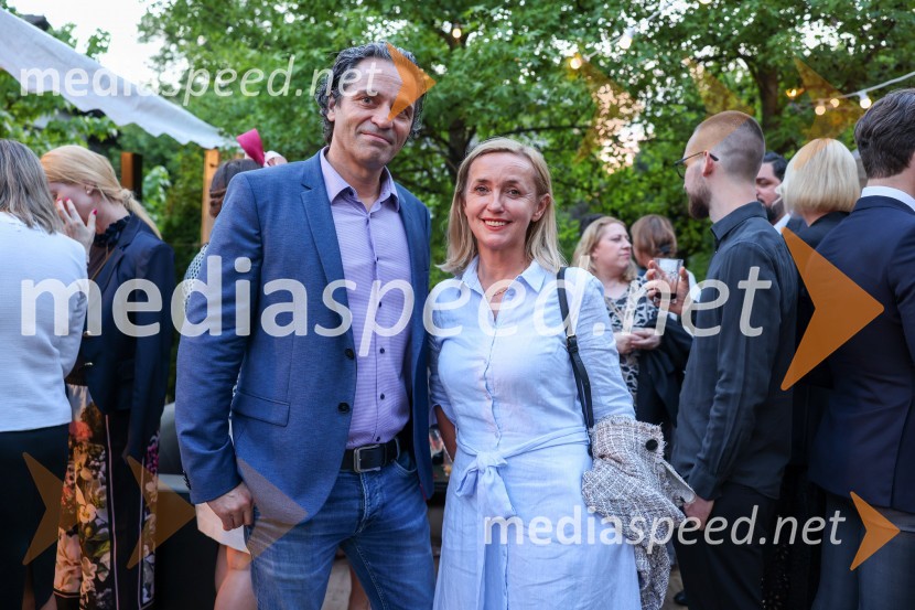  Andrej Bučar;  Nataša Bučar, direktorica, Slovenski filmski centerKraljičina rojstnodnevna zabava v rezidenci Britanskega veleposlaništva