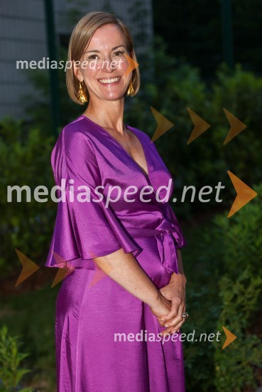  Barbara Navala, Britansko veleposlaništvo v SlovenijiKraljičina rojstnodnevna zabava v rezidenci Britanskega veleposlaništva