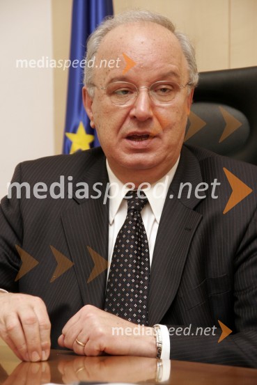 Dr. Andrej Bajuk, minister za financeDr. Andrej Bajuk, minister za finance