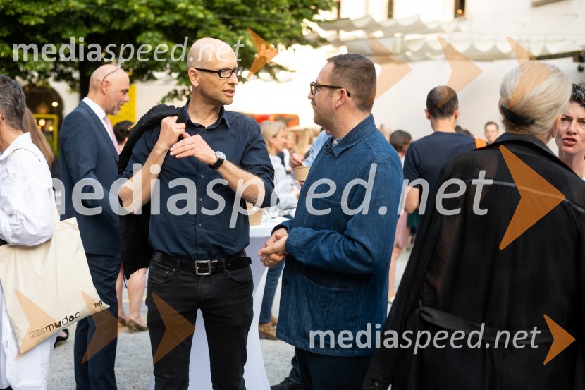  Aljoša Dekleva, arhitekt, prejemnik nagrade Prešernovega sklada 2019;  ... Odprtje 27. bienala oblikovanja, Muzej za arhitekturo in oblikovanje