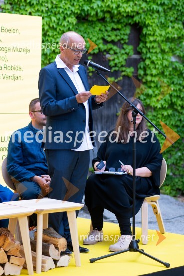  Bogo Zupančič, direktor, Muzej za arhitekturo in oblikovanjeOdprtje 27. bienala oblikovanja, Muzej za arhitekturo in oblikovanje