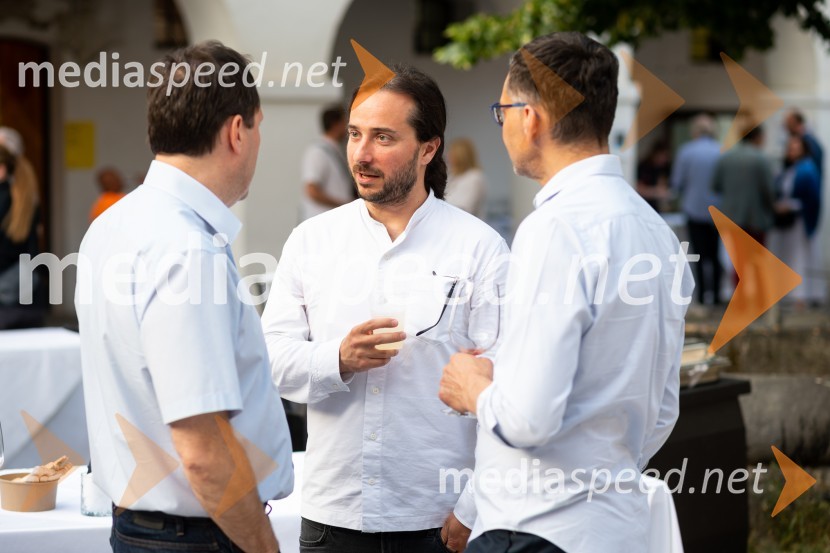  Milan Dinevski, vodja PP, BIO27Odprtje 27. bienala oblikovanja, Muzej za arhitekturo in oblikovanje