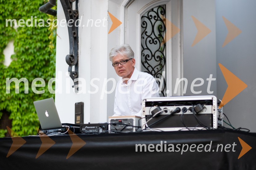  Matjaž AmbrožičOdprtje 27. bienala oblikovanja, Muzej za arhitekturo in oblikovanje