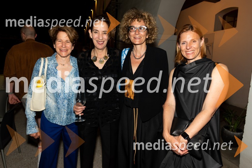  ... ;  Jane Withers, kuratorka BIO27;  ... ;  ... Odprtje 27. bienala oblikovanja, Muzej za arhitekturo in oblikovanje