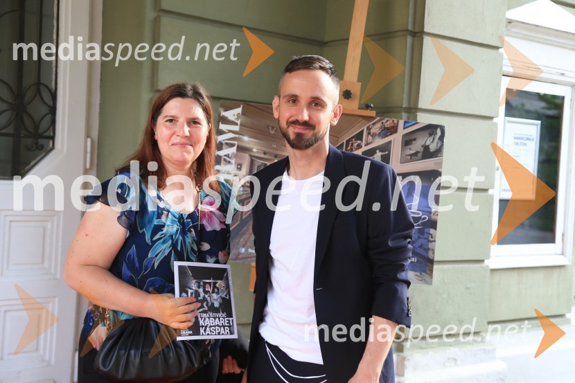  Teja Pelko, novinarka, Svet24;  Jernej Pristov, vodja službe za odnose z javnostmi SNG Drama LjubljanaKabaret Kaspar, premiera