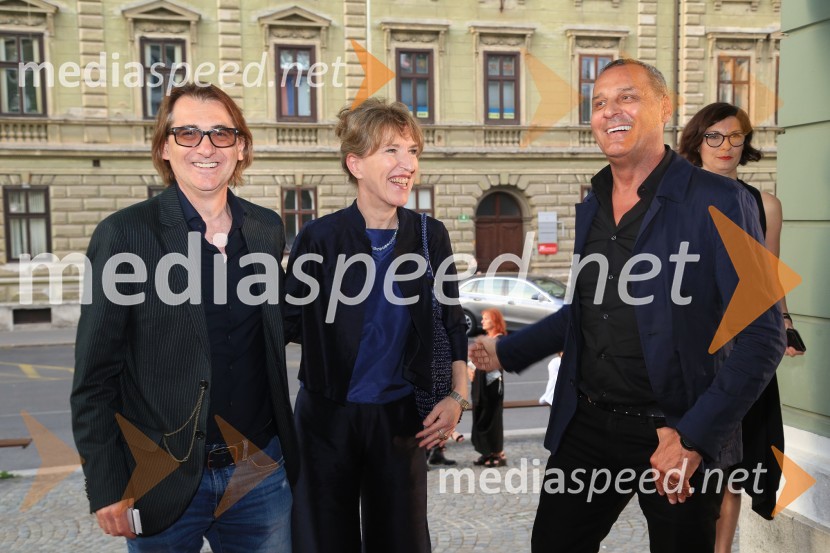  Aleksandar  Popovski, režiser, umetniški direktor Drame SNG Maribor;  Vesna Jurca Tadel, ravnateljice SNG Drama Ljubljana;  Danilo Rošker, direktor SNG MariborKabaret Kaspar, premiera