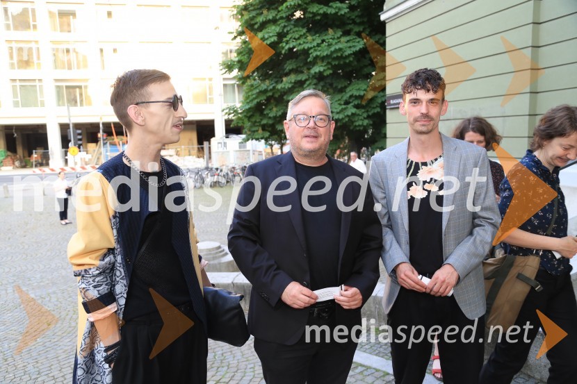  Matjaž Plošinjak, modni oblikovalec;  ... ;  Nejc Cijan Garlatti, igralecKabaret Kaspar, premiera