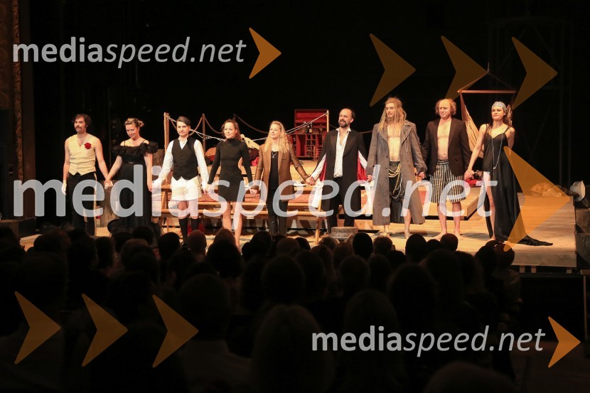  Benjamin Krnetić, igralec;  Nina Valič, igralka;  Saša Tabaković, igralec, nekdanji poslanec SMC;  Iva Babić, igralka;  Barbara Cerar, igralka;  Uroš Fürst, igralec;  Klemen Janežič, igralec ;  Janez Škof, igralec;  Pia Zemljič, igralkaKabaret Kaspar, premiera