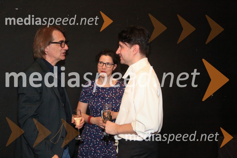  Aleksandar  Popovski, režiser, umetniški direktor Drame SNG Maribor;  ... ;  Saša Tabaković, igralec, nekdanji poslanec SMCKabaret Kaspar, premiera