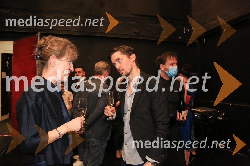  Vesna Jurca Tadel, ravnateljice SNG Drama Ljubljana;  Klemen Janežič, igralec Kabaret Kaspar, premiera