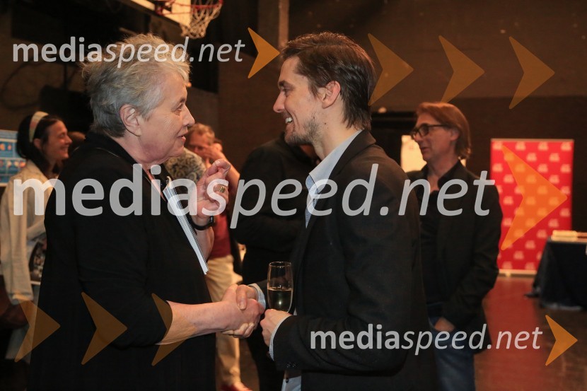  ... ;  Klemen Janežič, igralec Kabaret Kaspar, premiera