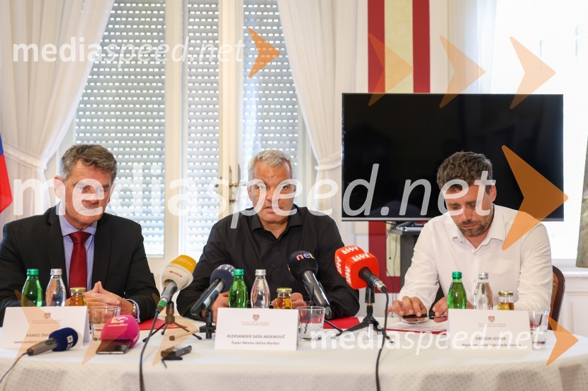  Ranko Šmigoc, direktor, Marprom;  Aleksander Saša Arsenovič, župan, Mestna občina Maribor;  Gregor Lednik, Zavarovalnica Sava, predsednik ASK BranikSlavnostni podpis sporazuma o skupni organizaciji Zlate lisice
