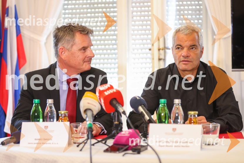  Ranko Šmigoc, direktor, Marprom;  Sašo Arsenovič, župan občine MariborSlavnostni podpis sporazuma o skupni organizaciji Zlate lisice