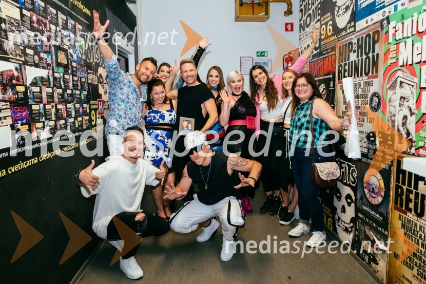  Denis  Vučak- Deniss, skupina Game Over;  Marko Popovič - Mark, skupina Game Over;  ... ;  Sebastian Podgornik, pevec in plesalec;  Štefan  Čamič - Steffanio, skupina Game Over;  Tinkara Fortuna, skupina Bepop;  Ana  Praznik, voditeljica, pevka Bepop;  ... ;  ... ;  ... Popstars united, koncert