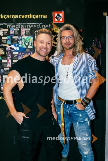  Sebastian Podgornik, pevec in plesalec;  Tibor Golob, fotografPopstars united, koncert