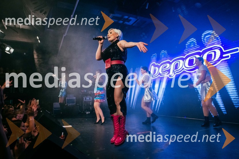  Ana  Praznik, voditeljica, pevka BepopPopstars united, koncert