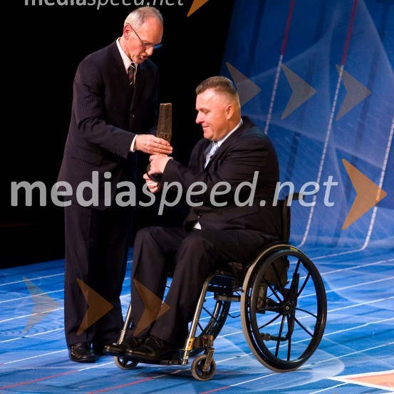 Miro Cerar, nekdanji gimnastičar in predsednik Olimpijske akademije ter ambasador za fair play in Jože Flere, metalec diska, dobitnik srebrne medalje na paraolimpijskih igrah v PekinguŠportnik leta 2008