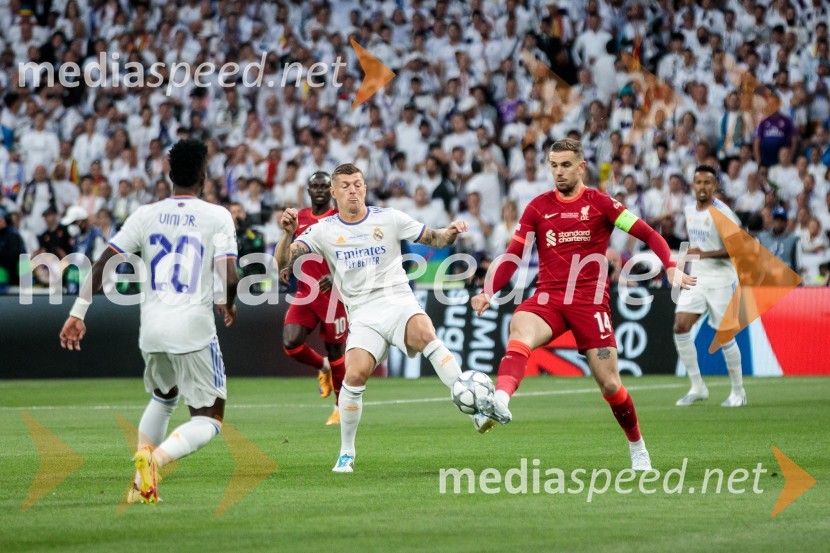  Vini  Jr., nogometaš;  Toni Kroos, nogometaš;  Jordan Henderson, nogometašReal Madrid in Liverpool, finalna tekma Lige prvakov