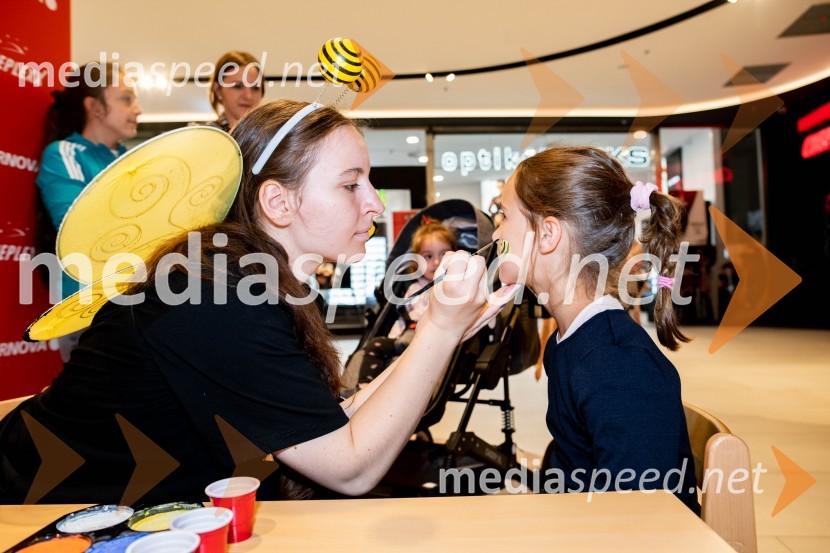 Čebelica Maja in družinski dan v Cineplexx Slovenija