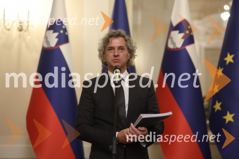 dr. Robert Golob, predsednik vlade RSPrisega 15. slovenske vlade in primopredaja premierjev