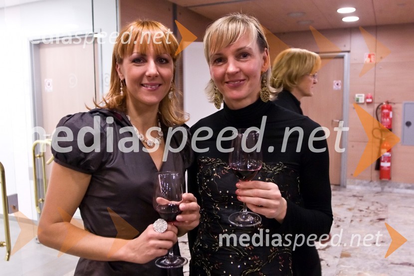 Alenka Bikar in Brigita Bukovec, nekdanji atletinjiŠportnik leta 2008