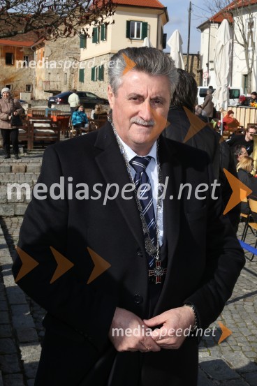  Geza Erniša, nekdanji evangeličanski škofUmrl je znani evangeličanski škof, Geza Erniša