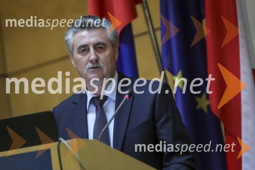  Geza Erniša, nekdanji evangeličanski škofUmrl je znani evangeličanski škof, Geza Erniša