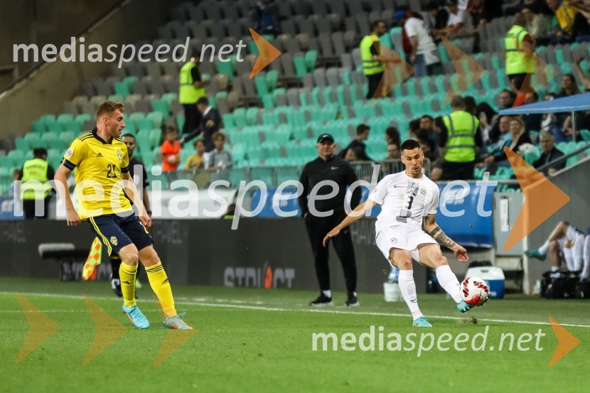  ... ;  Gregor  Sikošek, nogometaš, NK DomžaleLiga narodov: Slovenija - Švedska