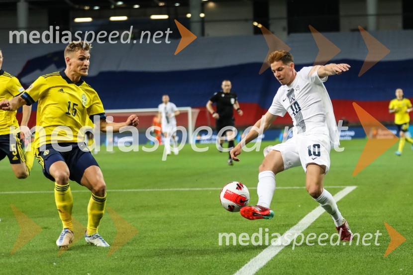  ... ;  Miha Zajc, nogometaš, Fenerbahče SKLiga narodov: Slovenija - Švedska