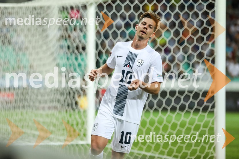  Miha Zajc, nogometaš, Fenerbahče SKLiga narodov: Slovenija - Švedska