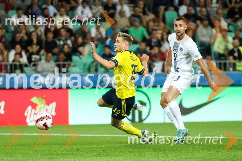  ... ;  Andraž Šporar, nogometaš, ŠK Slovan BratislavaLiga narodov: Slovenija - Švedska