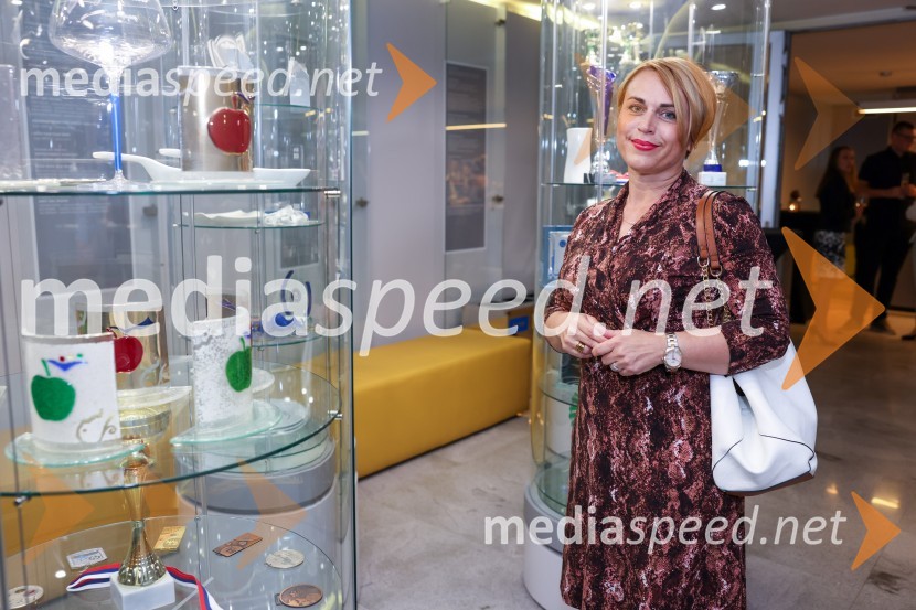  Ilona Stermecki, v.d. direktorice podjetja STOAmbasador gostoljubja in dobrega počutja 2022 VSGT Maribor