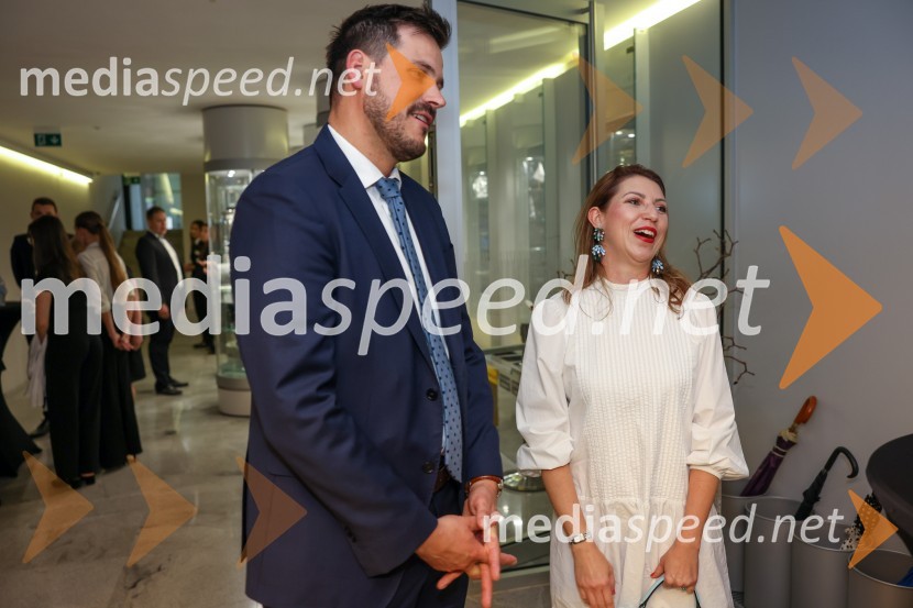  Martin Jezeršek, generalni direktor Jezeršek d.o.o.;  Petra Greiner Merlak, ustanoviteljica Zavoda 13, Slovenka leta 2017Ambasador gostoljubja in dobrega počutja 2022 VSGT Maribor