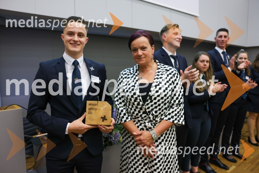  Tristan Romih; dr. Tanja Angleitner Sagadin, direktorica, VSGT MariborAmbasador gostoljubja in dobrega počutja 2022 VSGT Maribor