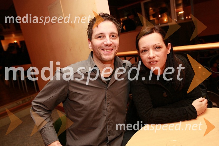 Stipe Jerič, urednik RTS in spremljevalka Polona MeznaričMagnifico, božični koncert