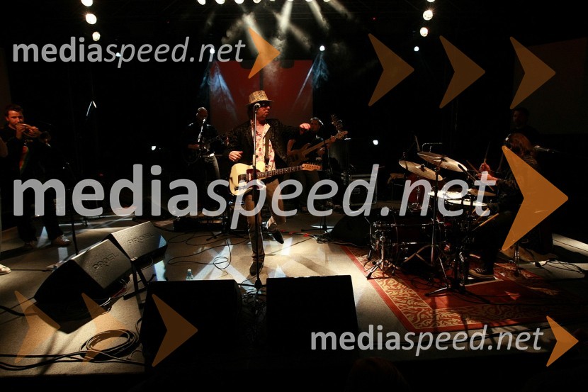 Robert Pešut - Magnifico, pevecMagnifico, božični koncert