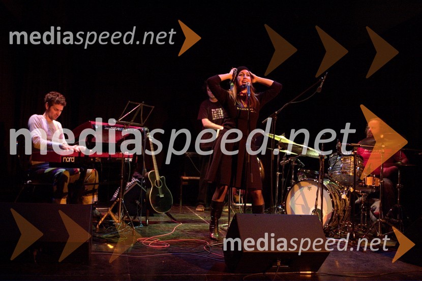 Eva Hren in SladcoreEva Hren in Sladcore