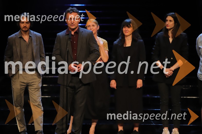  ... ;  Peter Srpčič, direktor, Mestno gledališče Ptuj;  Darja Reichman, igralka;  Doroteja Nadrah, igralka;  Miranda  Trnjanin, igralkaZaključek 57. festivala Borštnikovo srečanje