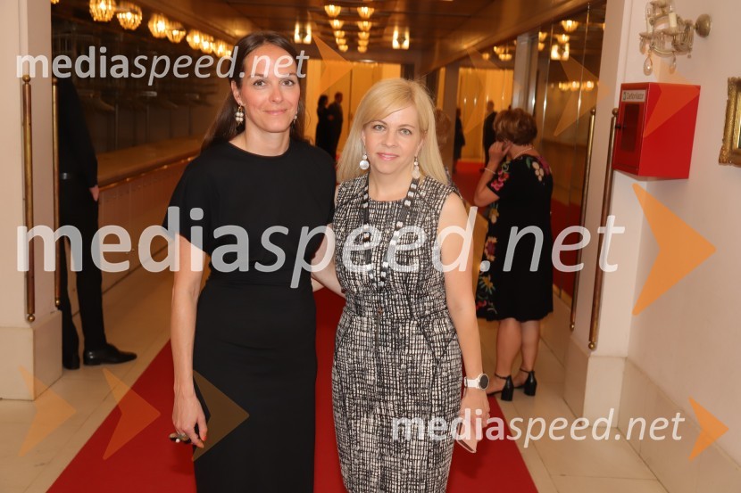  Špela Lešnik, producentka Drame SNG Maribor;  Daša Šprinčnik, izvršna producentka in odnosi z javnostmi FBSZaključek 57. festivala Borštnikovo srečanje