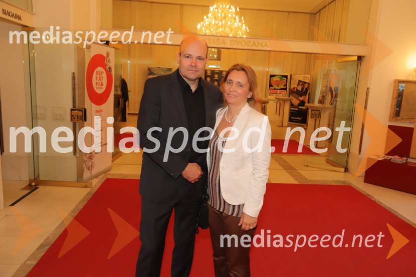  Jure Fišer, direktor Surovine; doc. dr. Suzana Žilič Fišer,  predstojnica Inštituta za medijske komunikacije na FERIZaključek 57. festivala Borštnikovo srečanje