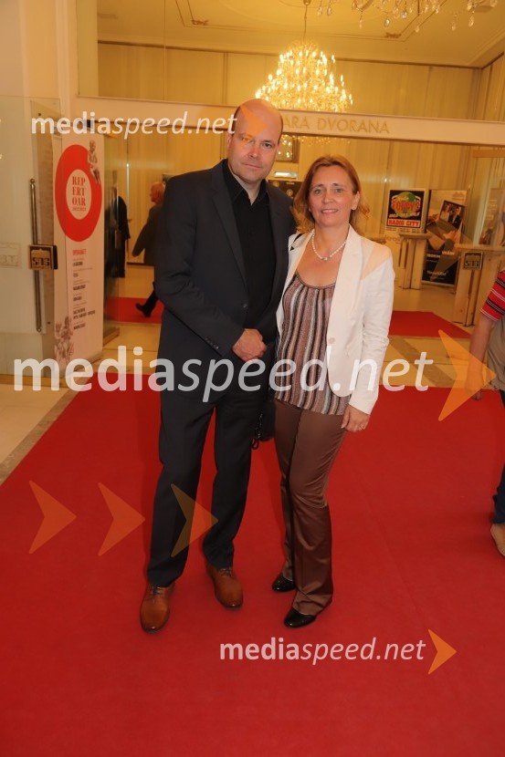  Jure Fišer, direktor Surovine; doc. dr. Suzana Žilič Fišer,  predstojnica Inštituta za medijske komunikacije na FERIZaključek 57. festivala Borštnikovo srečanje