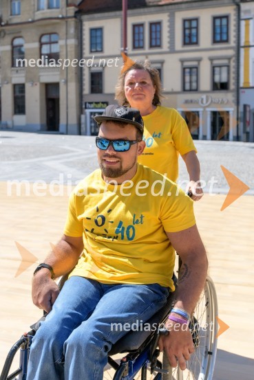 Ples na vozičkih ob 40. obletnici mariborskega društva Sonček