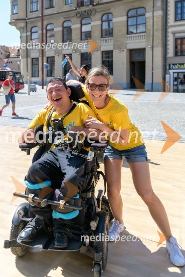 Ples na vozičkih ob 40. obletnici mariborskega društva Sonček