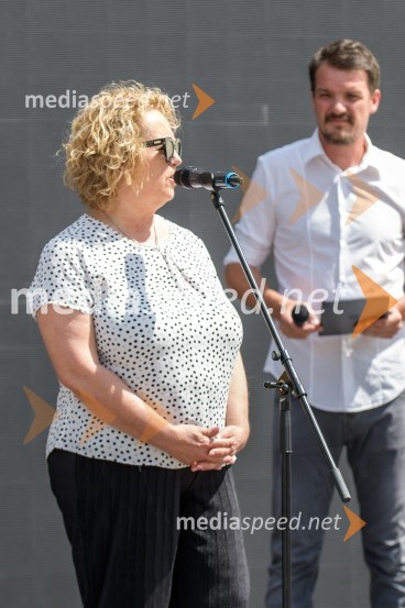  ... ;  Mitja Šeško, moderator prireditev Ples na vozičkih ob 40. obletnici mariborskega društva Sonček