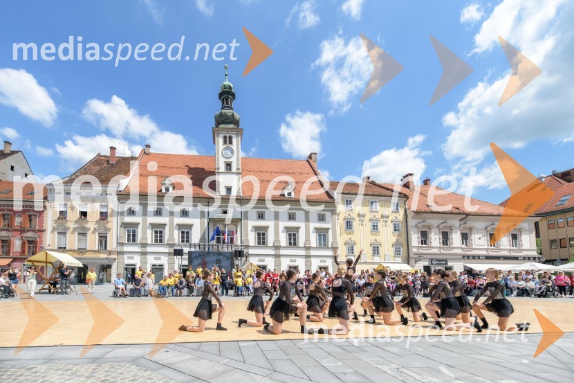 Ples na vozičkih ob 40. obletnici mariborskega društva Sonček