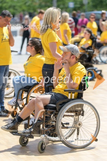 Ples na vozičkih ob 40. obletnici mariborskega društva Sonček